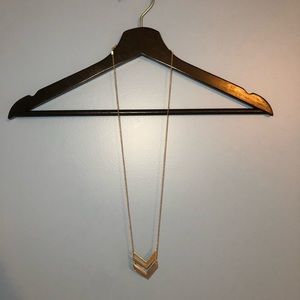 Long chain arrow necklace